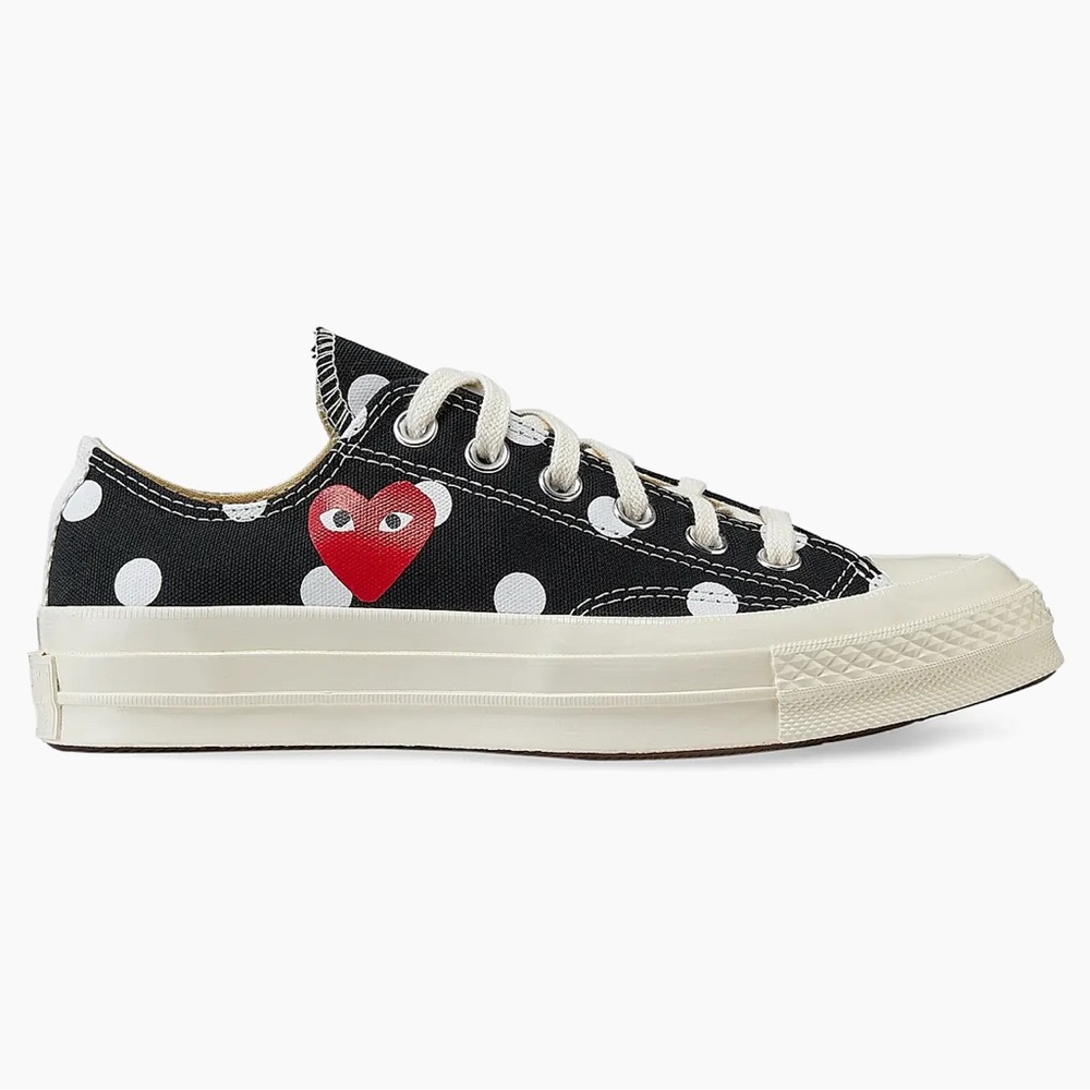 Comme des Garçon PLAY Sneakers